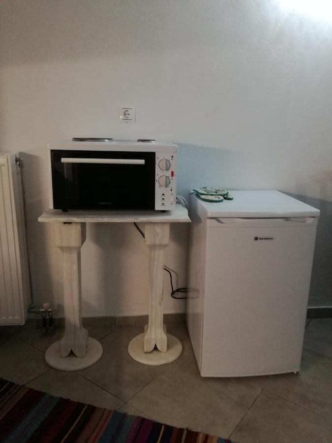 Maria'S Cozy Basement Studio ! Volos Ngoại thất bức ảnh