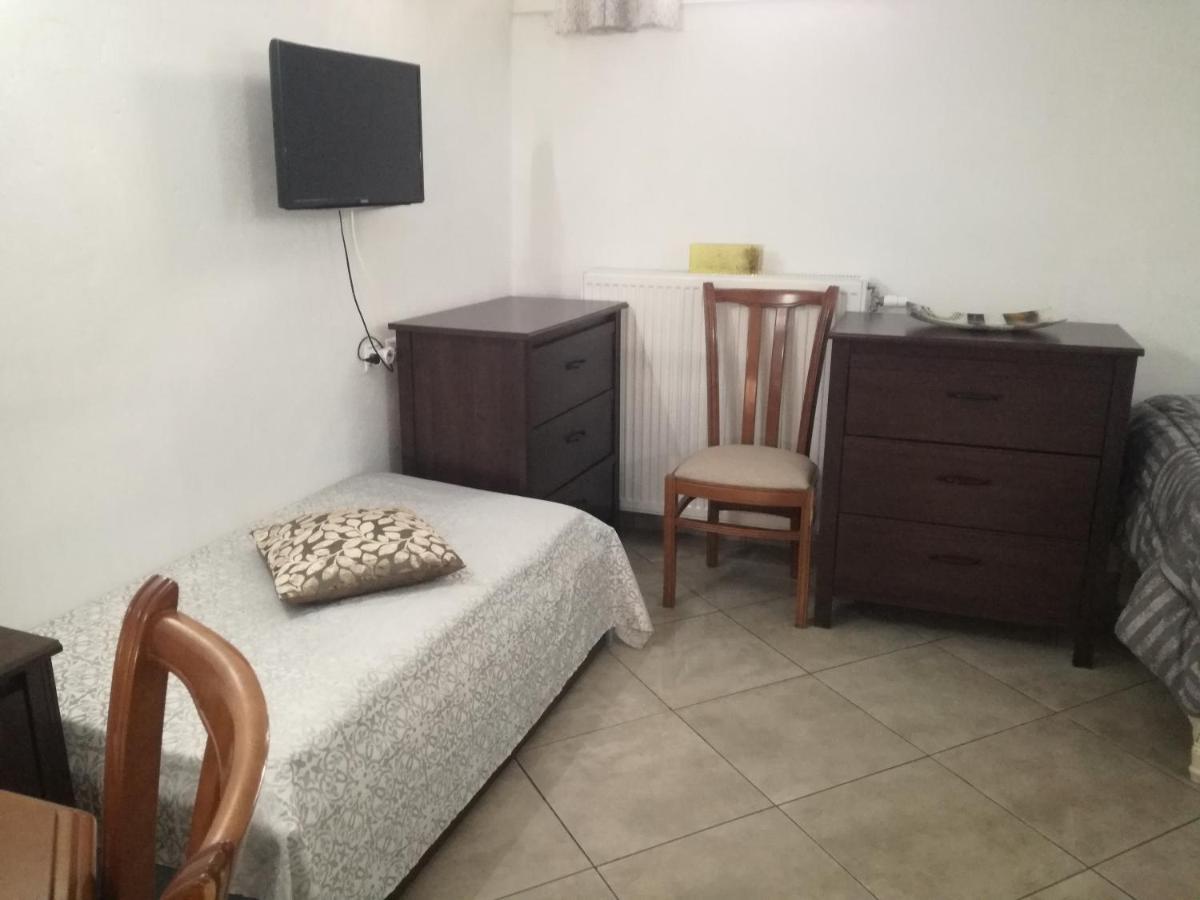 Maria'S Cozy Basement Studio ! Volos Ngoại thất bức ảnh